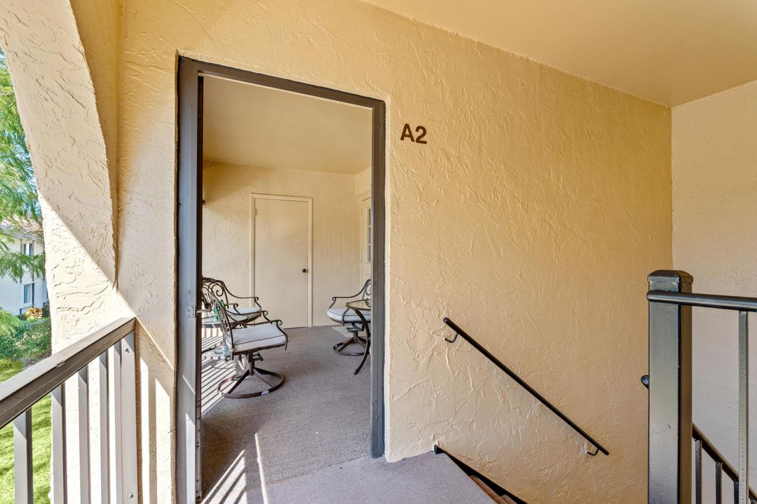 Под контрактом: $115,000 (2 спален, 2 ванн, 924 Квадратных фут)