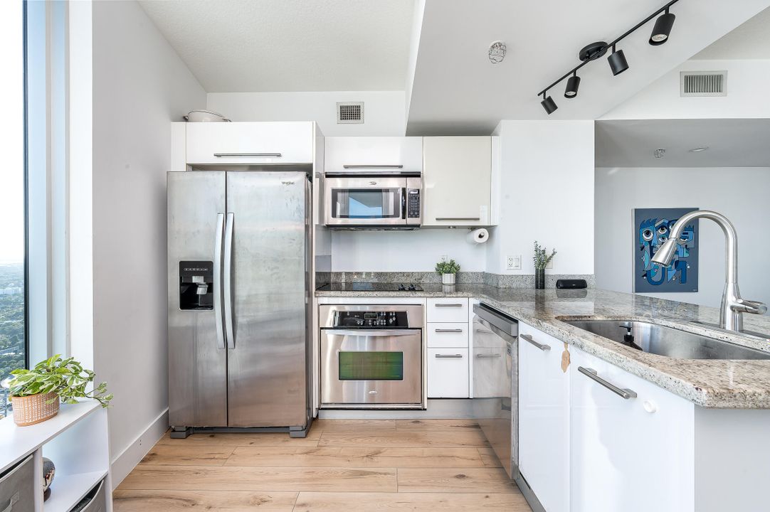 For Sale: $740,000 (2 beds, 2 baths, 1300 Square Feet)