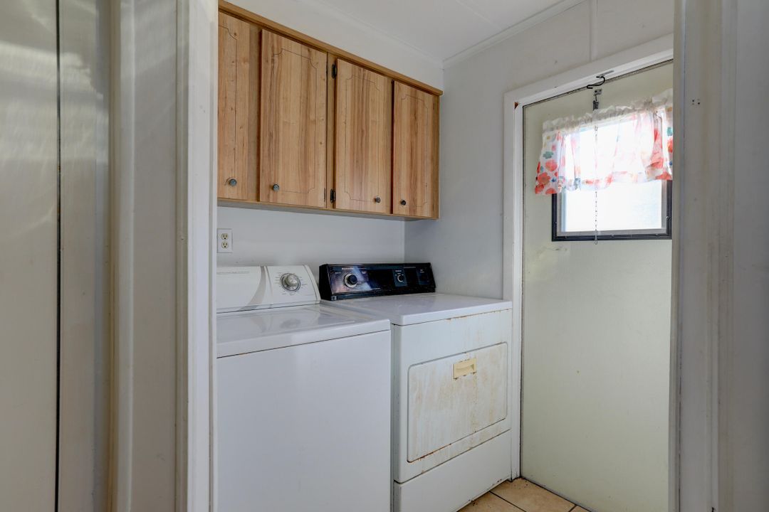 For Sale: $129,900 (3 beds, 2 baths, 1426 Square Feet)