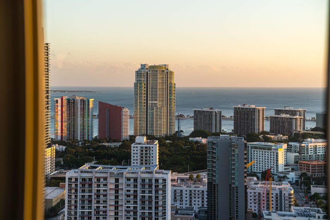 For Sale: $740,000 (2 beds, 2 baths, 1300 Square Feet)