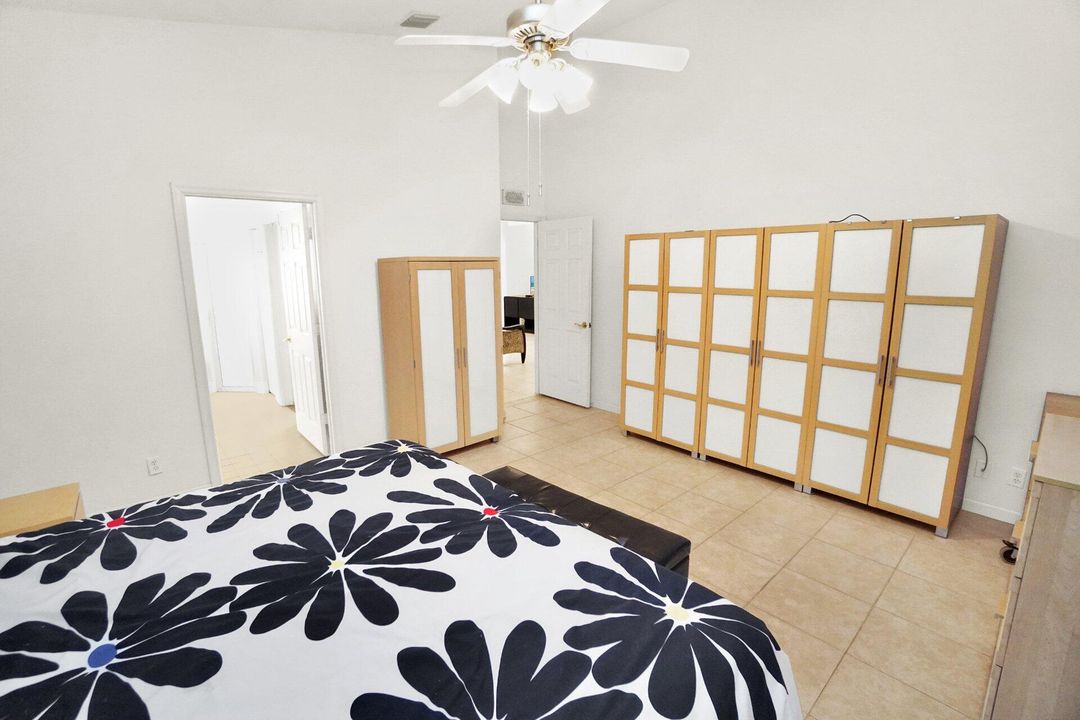 For Sale: $335,000 (3 beds, 2 baths, 1661 Square Feet)