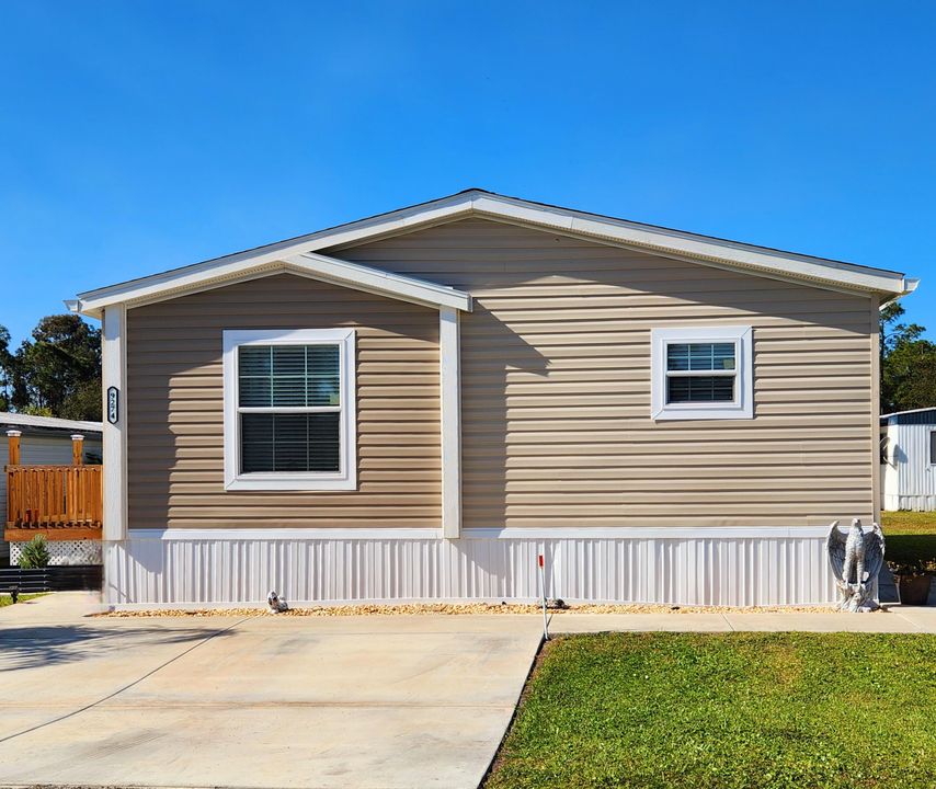 For Sale: $110,000 (3 beds, 2 baths, 1200 Square Feet)