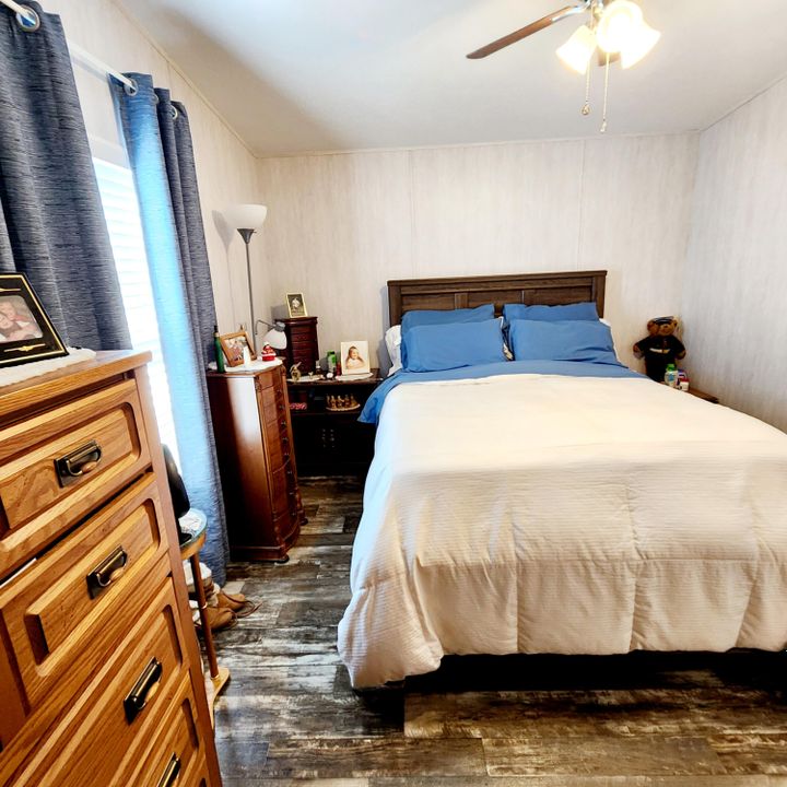 For Sale: $110,000 (3 beds, 2 baths, 1200 Square Feet)