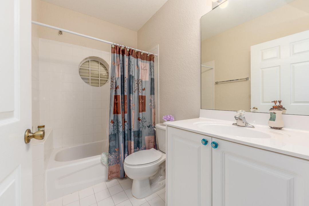 For Sale: $375,000 (3 beds, 2 baths, 1896 Square Feet)