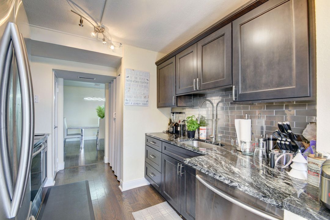 For Sale: $789,000 (2 beds, 2 baths, 1476 Square Feet)