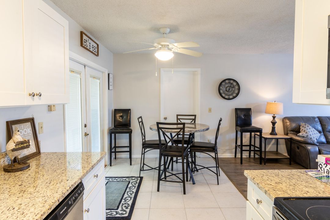 Active With Contract: $1,950 (2 beds, 1 baths, 900 Square Feet)