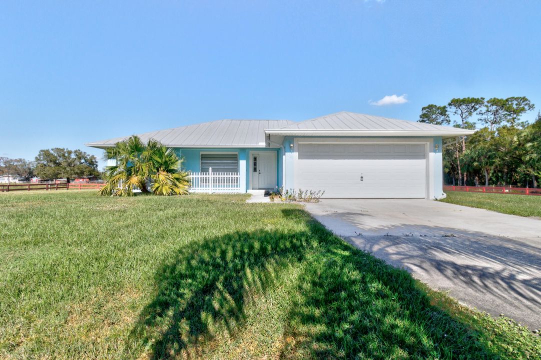 Active With Contract: $824,500 (3 beds, 2 baths, 2093 Square Feet)