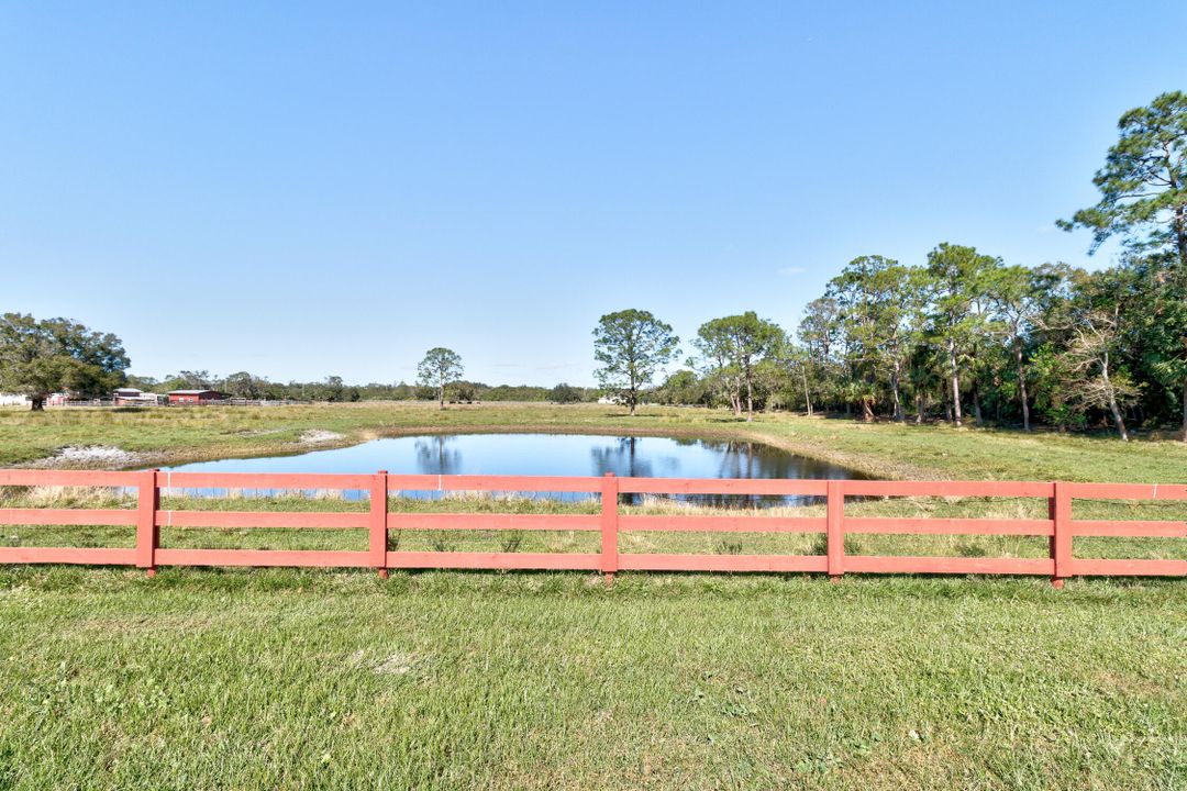 Active With Contract: $824,500 (3 beds, 2 baths, 2093 Square Feet)