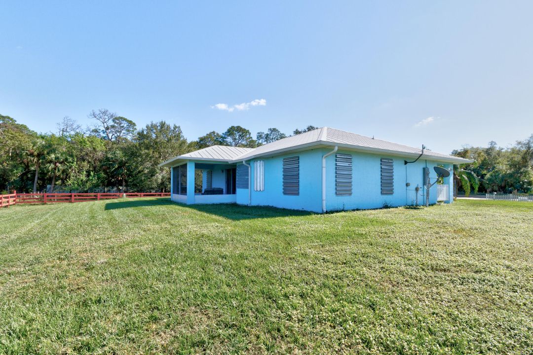 Active With Contract: $824,500 (3 beds, 2 baths, 2093 Square Feet)