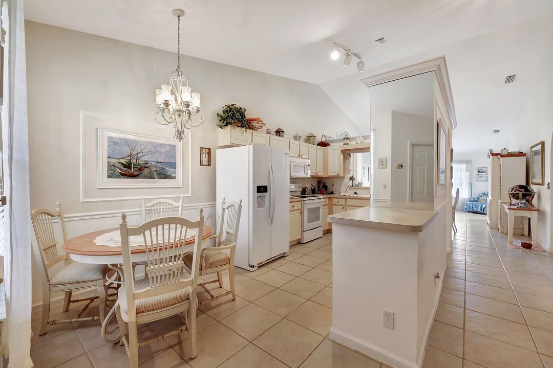 For Sale: $390,000 (2 beds, 2 baths, 1343 Square Feet)