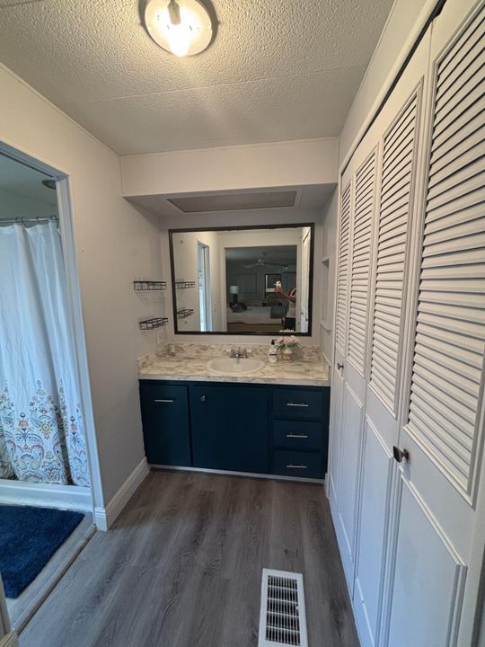 For Sale: $75,000 (2 beds, 2 baths, 1400 Square Feet)