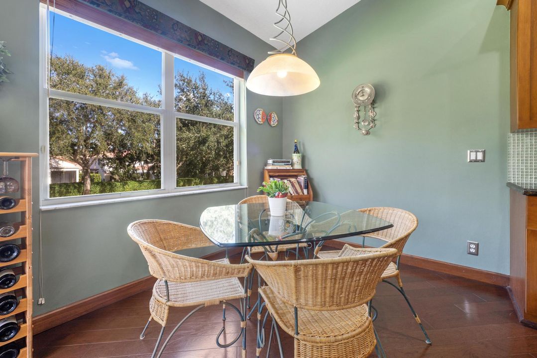 For Sale: $499,900 (3 beds, 2 baths, 1778 Square Feet)