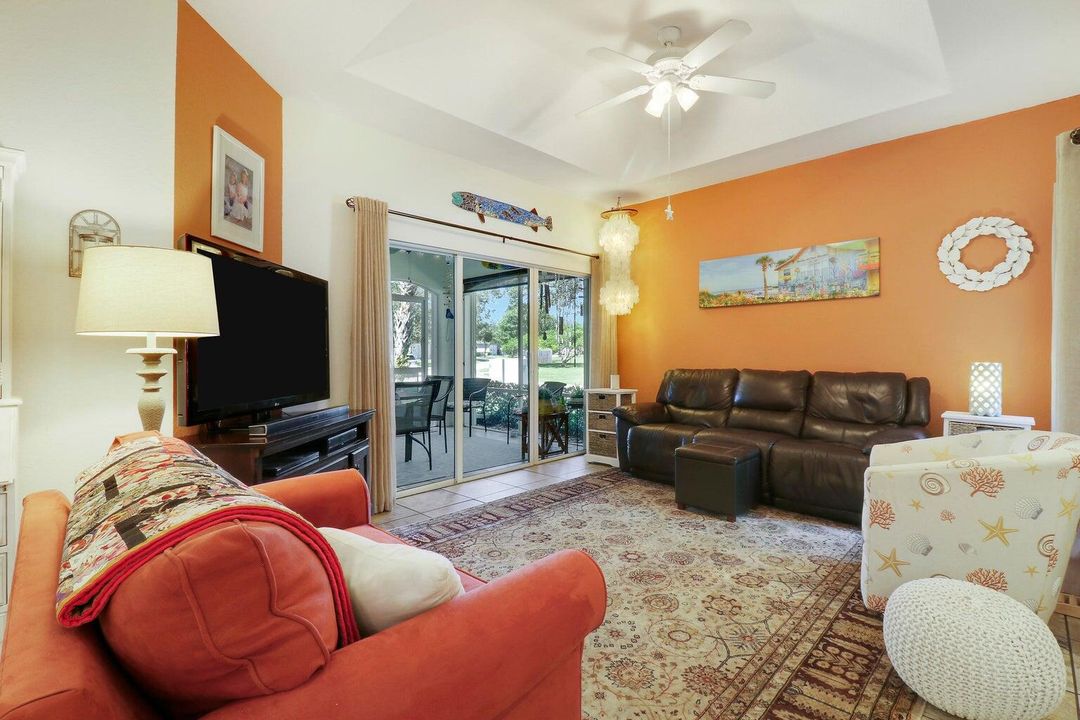 For Sale: $255,000 (2 beds, 2 baths, 1340 Square Feet)