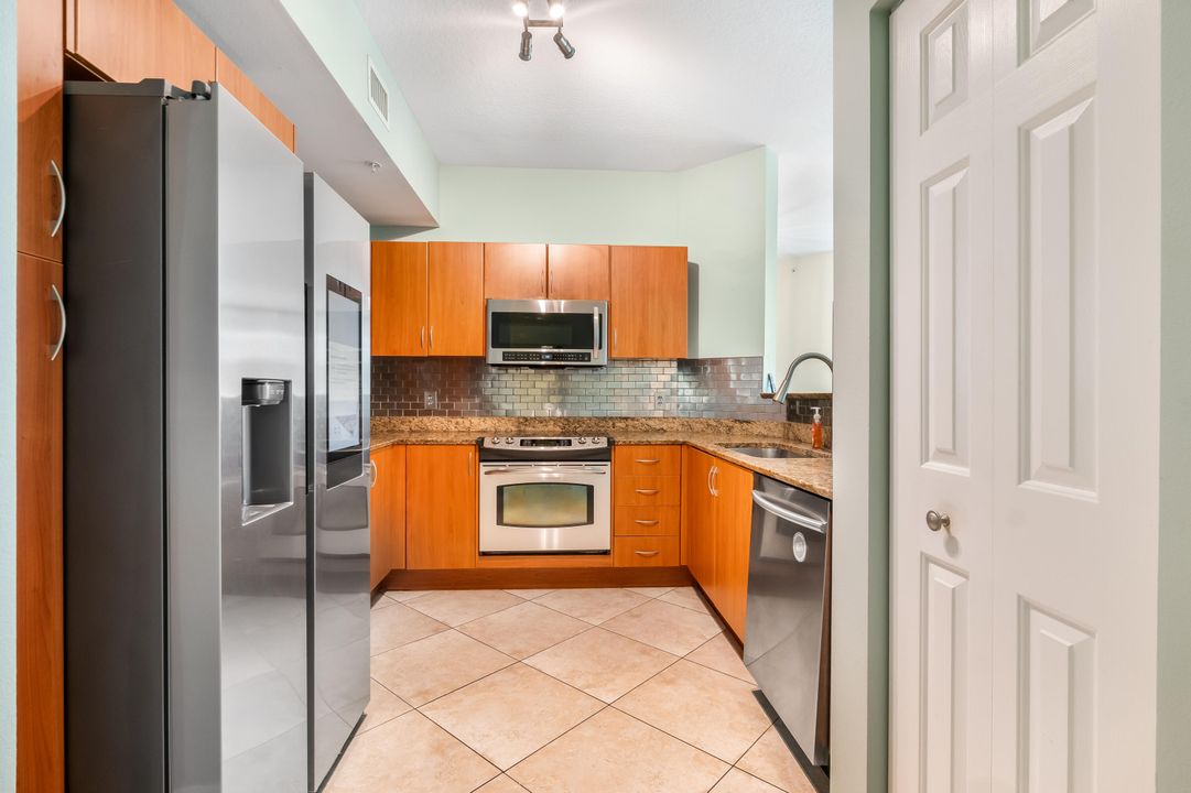 For Sale: $380,000 (3 beds, 2 baths, 1515 Square Feet)