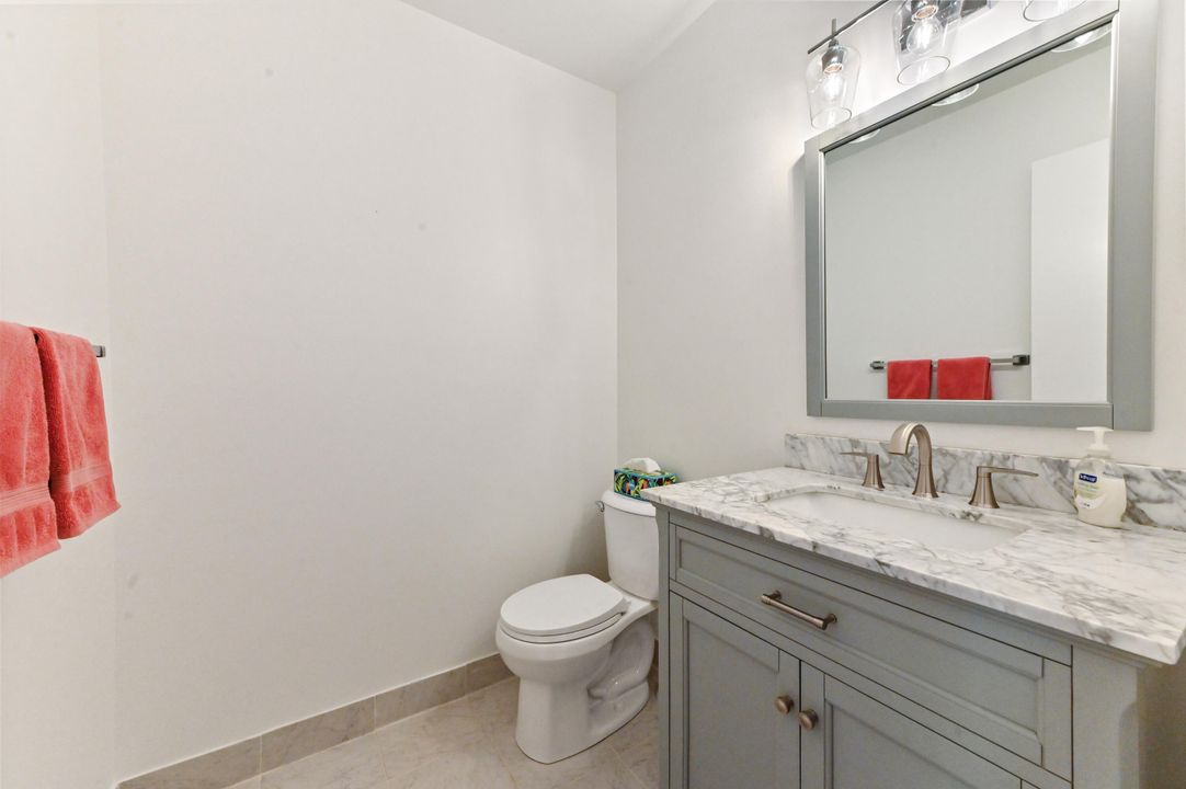 For Sale: $219,000 (1 beds, 1 baths, 1080 Square Feet)