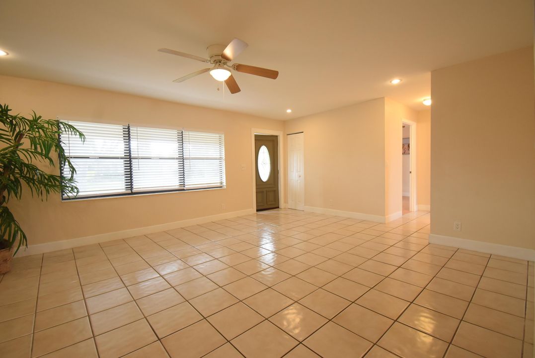 For Rent: $3,300 (3 beds, 2 baths, 1336 Square Feet)