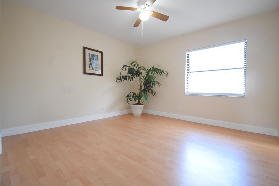 For Rent: $3,300 (3 beds, 2 baths, 1336 Square Feet)