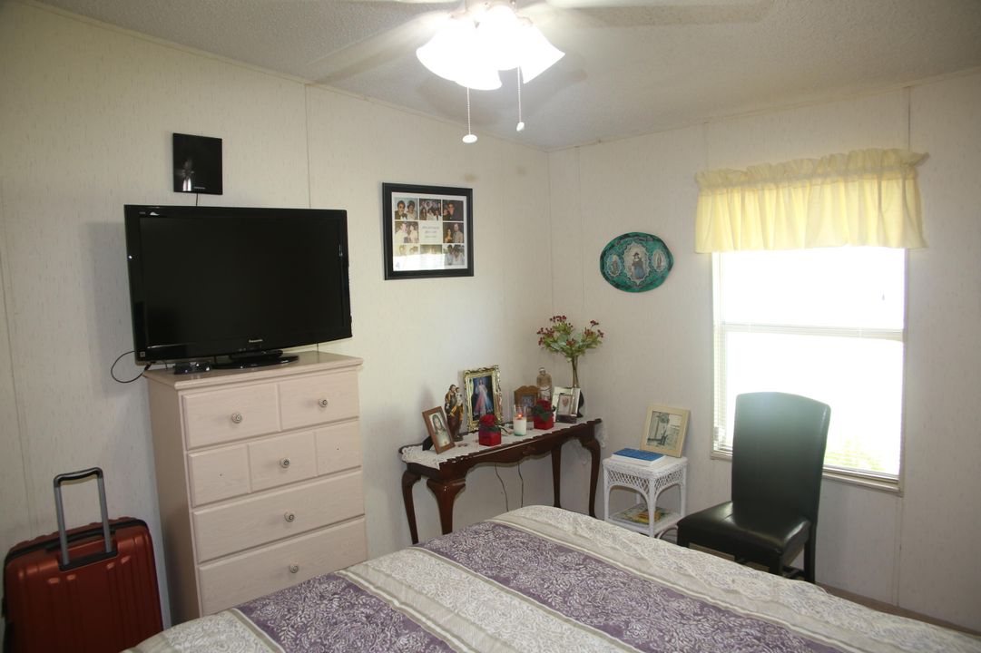 For Sale: $110,000 (2 beds, 2 baths, 1120 Square Feet)