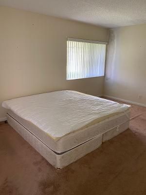 Active With Contract: $1,350 (1 beds, 1 baths, 818 Square Feet)