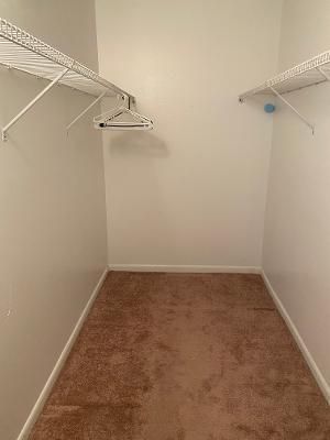 Active With Contract: $1,350 (1 beds, 1 baths, 818 Square Feet)