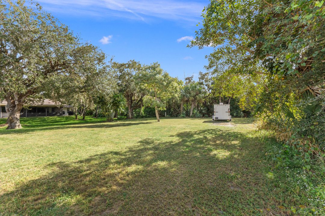 For Sale: $1,295,000 (3 beds, 2 baths, 1739 Square Feet)