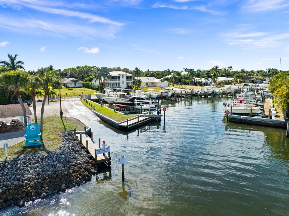 For Sale: $1,295,000 (3 beds, 2 baths, 1739 Square Feet)