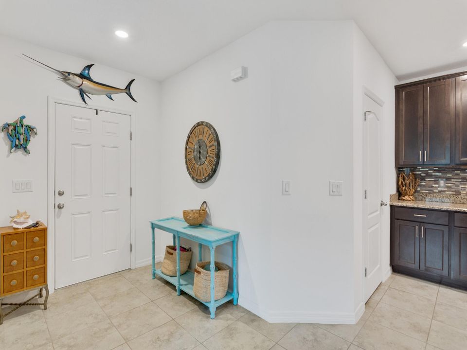 For Sale: $414,900 (3 beds, 2 baths, 2066 Square Feet)