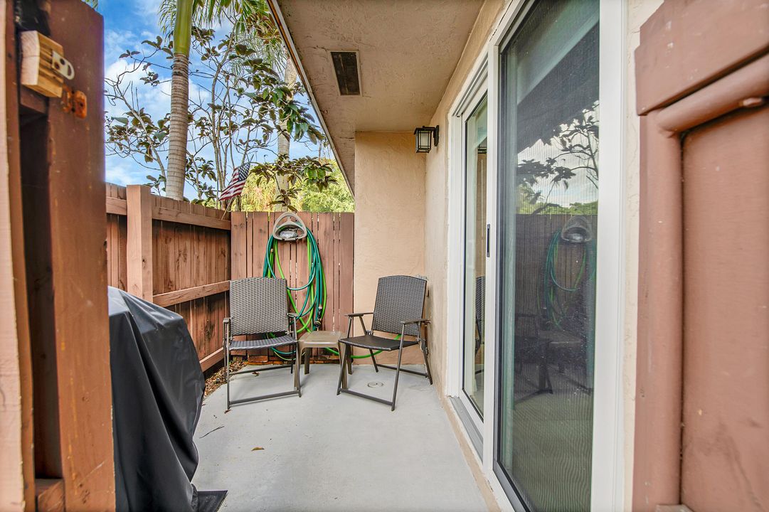 For Sale: $354,500 (2 beds, 1 baths, 1224 Square Feet)