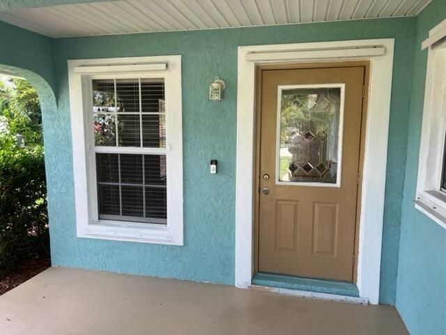 For Rent: $3,800 (3 beds, 2 baths, 1250 Square Feet)