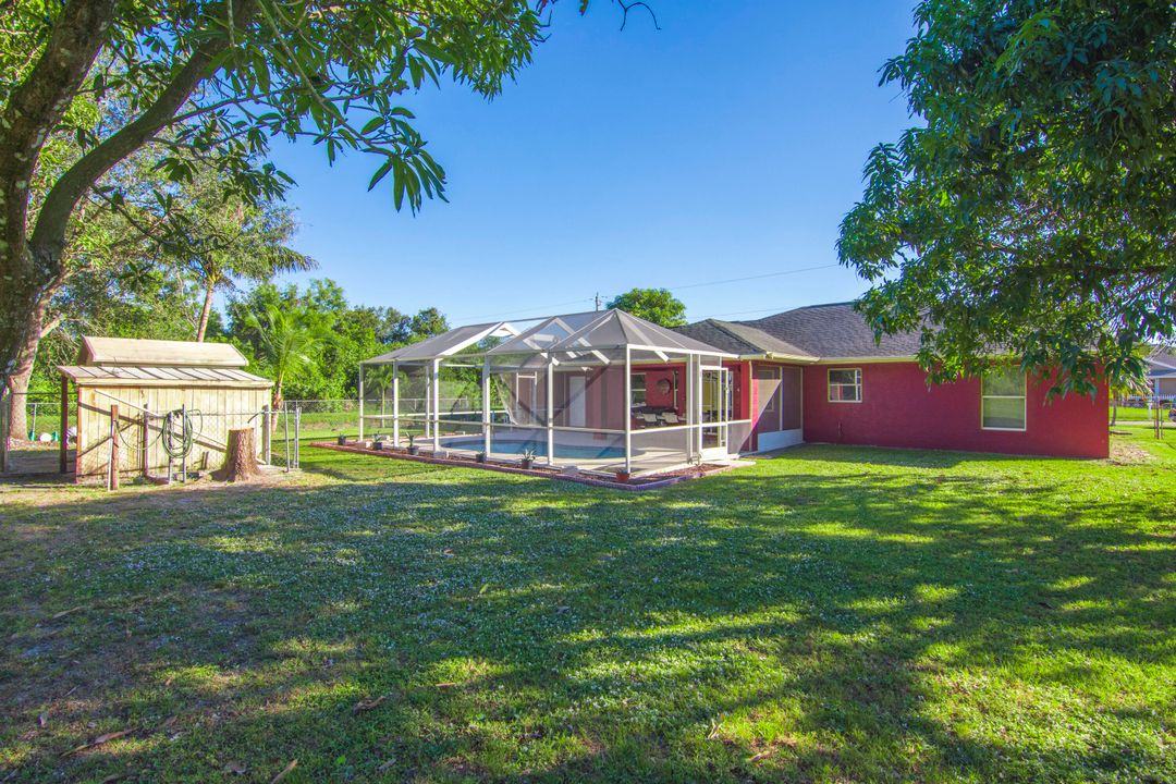 For Sale: $449,000 (3 beds, 2 baths, 1413 Square Feet)