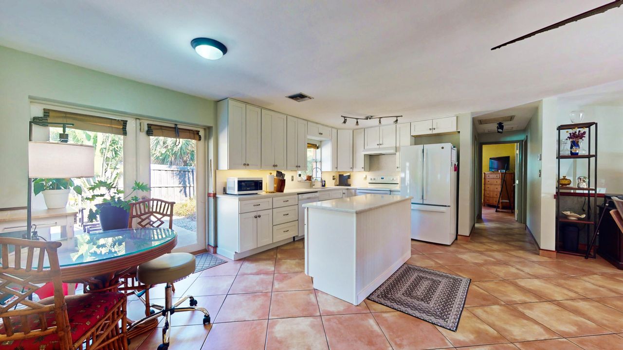 For Sale: $520,000 (3 beds, 2 baths, 1630 Square Feet)