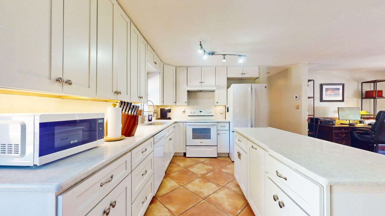 For Sale: $520,000 (3 beds, 2 baths, 1630 Square Feet)