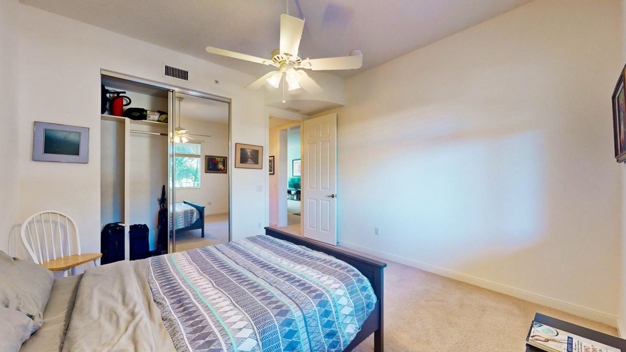 For Sale: $450,000 (2 beds, 2 baths, 1989 Square Feet)