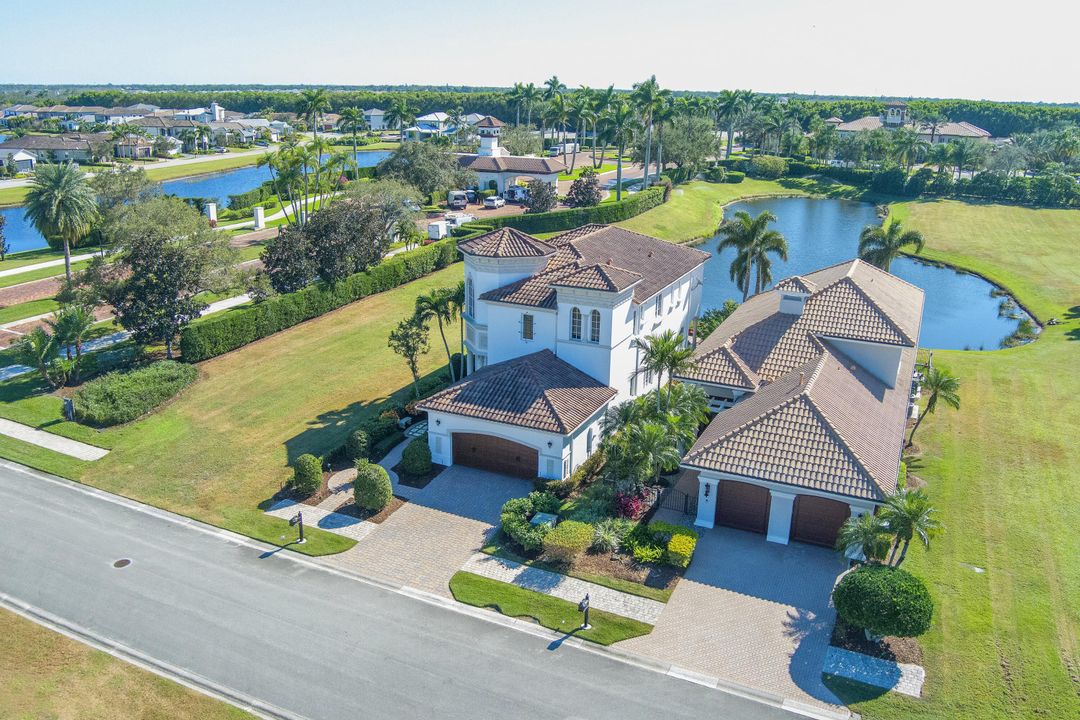 For Sale: $1,049,000 (3 beds, 4 baths, 3168 Square Feet)