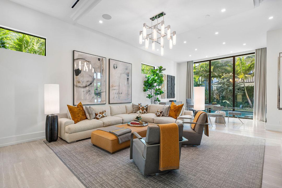 For Sale: $11,975,000 (5 beds, 7 baths, 6130 Square Feet)