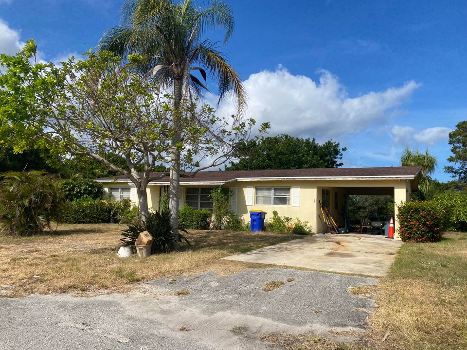 For Sale: $425,000 (3 beds, 2 baths, 1461 Square Feet)