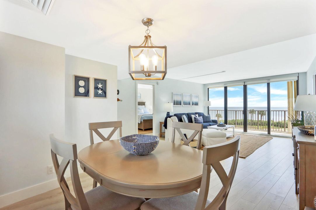 For Sale: $899,000 (2 beds, 2 baths, 1170 Square Feet)