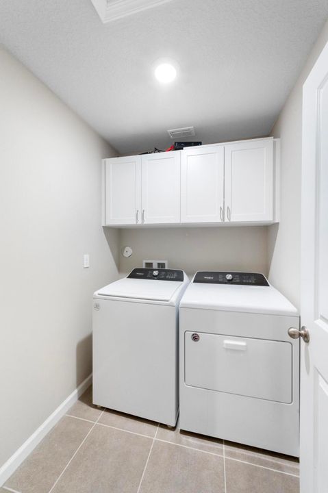 For Sale: $449,000 (3 beds, 2 baths, 1804 Square Feet)