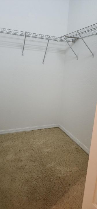 For Rent: $1,900 (2 beds, 2 baths, 1334 Square Feet)