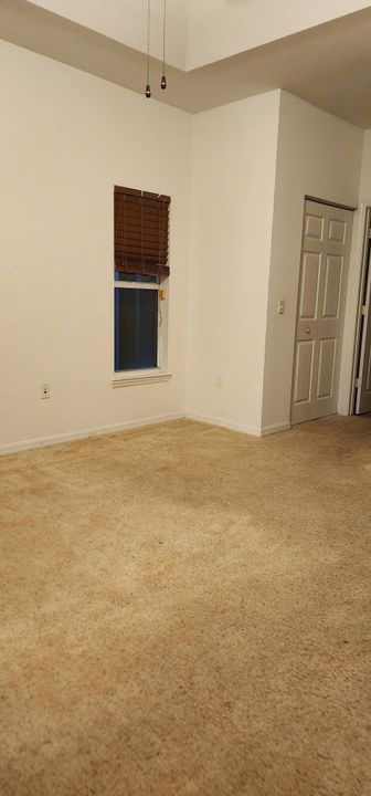 For Rent: $1,900 (2 beds, 2 baths, 1334 Square Feet)