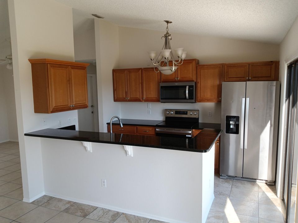 For Sale: $399,999 (3 beds, 2 baths, 1358 Square Feet)