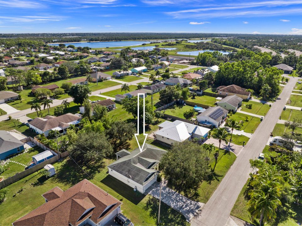 For Sale: $380,000 (3 beds, 2 baths, 1410 Square Feet)