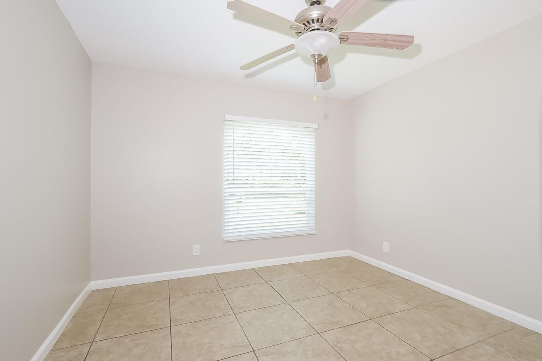 For Rent: $2,385 (3 beds, 2 baths, 1396 Square Feet)