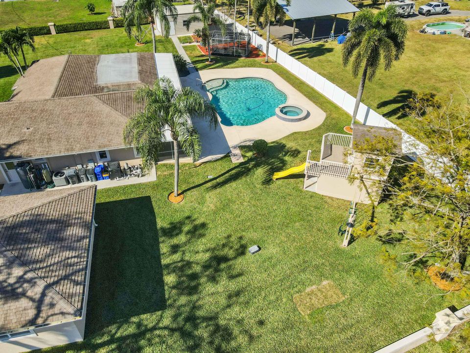 En Venta: $998,000 (5 camas, 3 baños, 3433 Pies cuadrados)