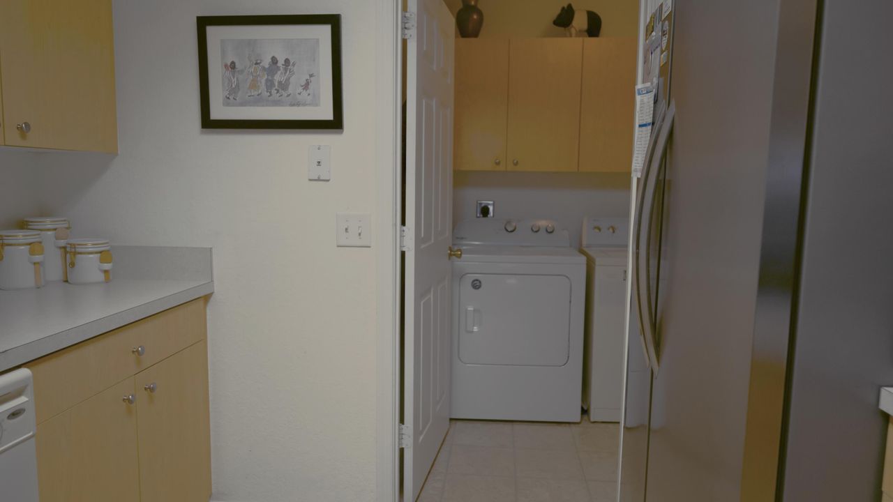 For Sale: $199,000 (3 beds, 2 baths, 1719 Square Feet)