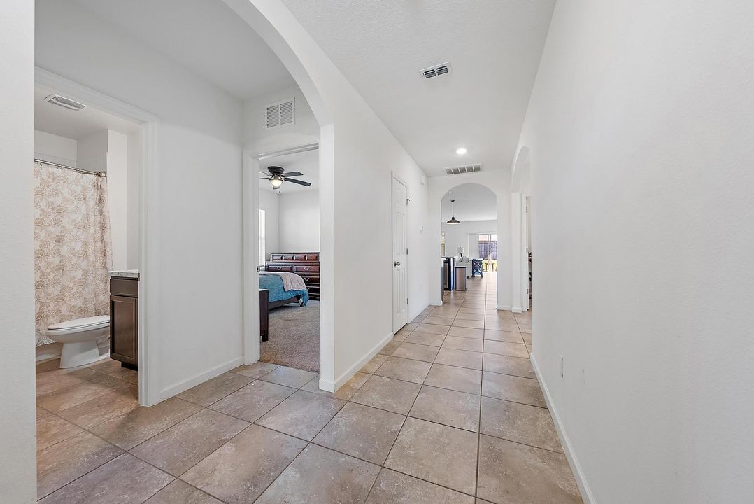 For Sale: $465,000 (4 beds, 2 baths, 1915 Square Feet)