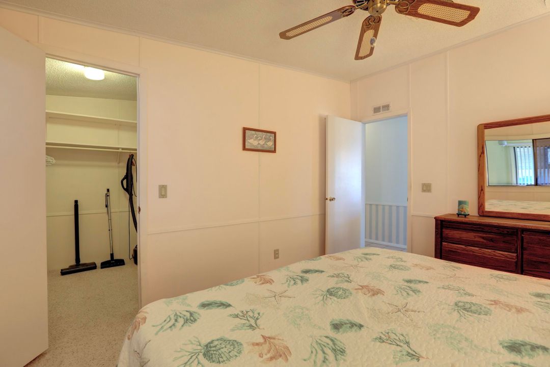 For Sale: $279,900 (2 beds, 2 baths, 1352 Square Feet)