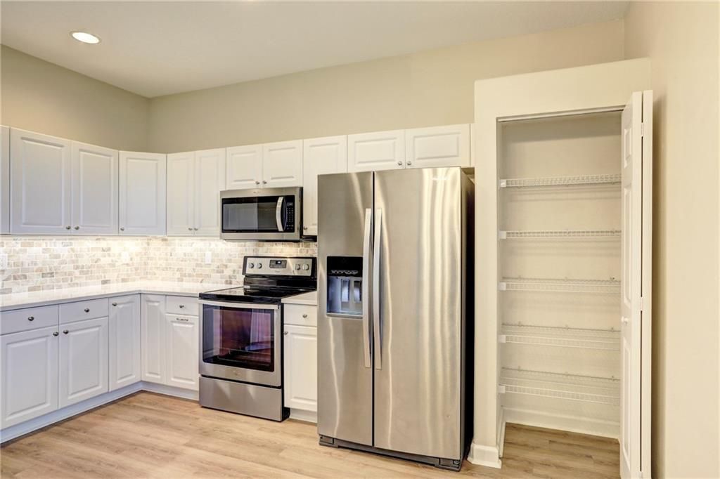 For Sale: $369,900 (3 beds, 2 baths, 1622 Square Feet)