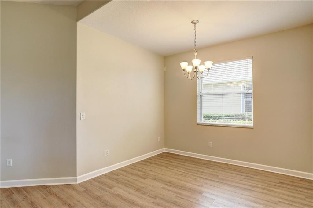 For Sale: $369,900 (3 beds, 2 baths, 1622 Square Feet)