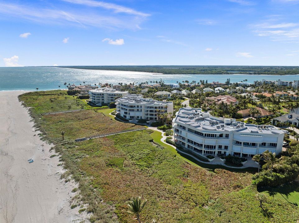 For Sale: $3,250,000 (3 beds, 3 baths, 2625 Square Feet)